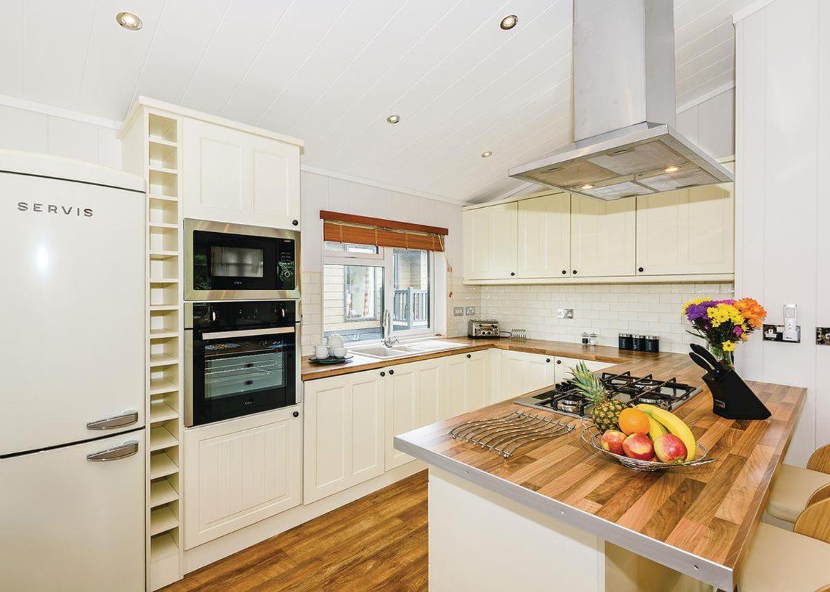 Thanet Well Lodges Ivegill Екстериор снимка