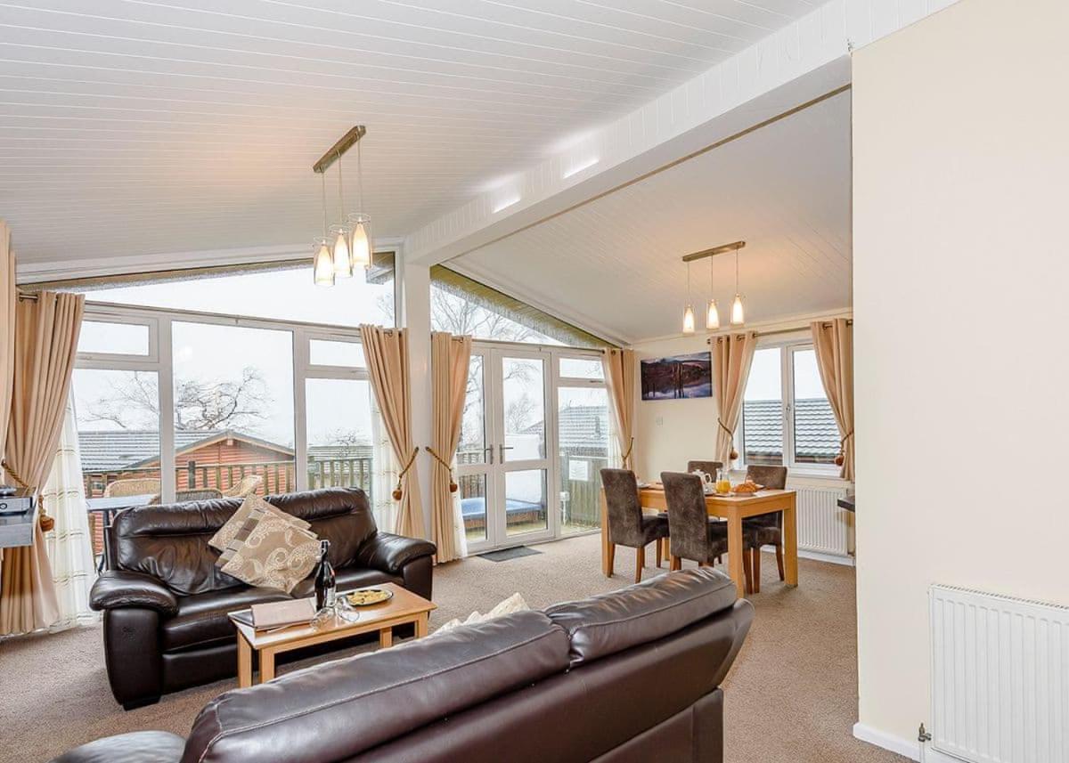 Thanet Well Lodges Ivegill Екстериор снимка