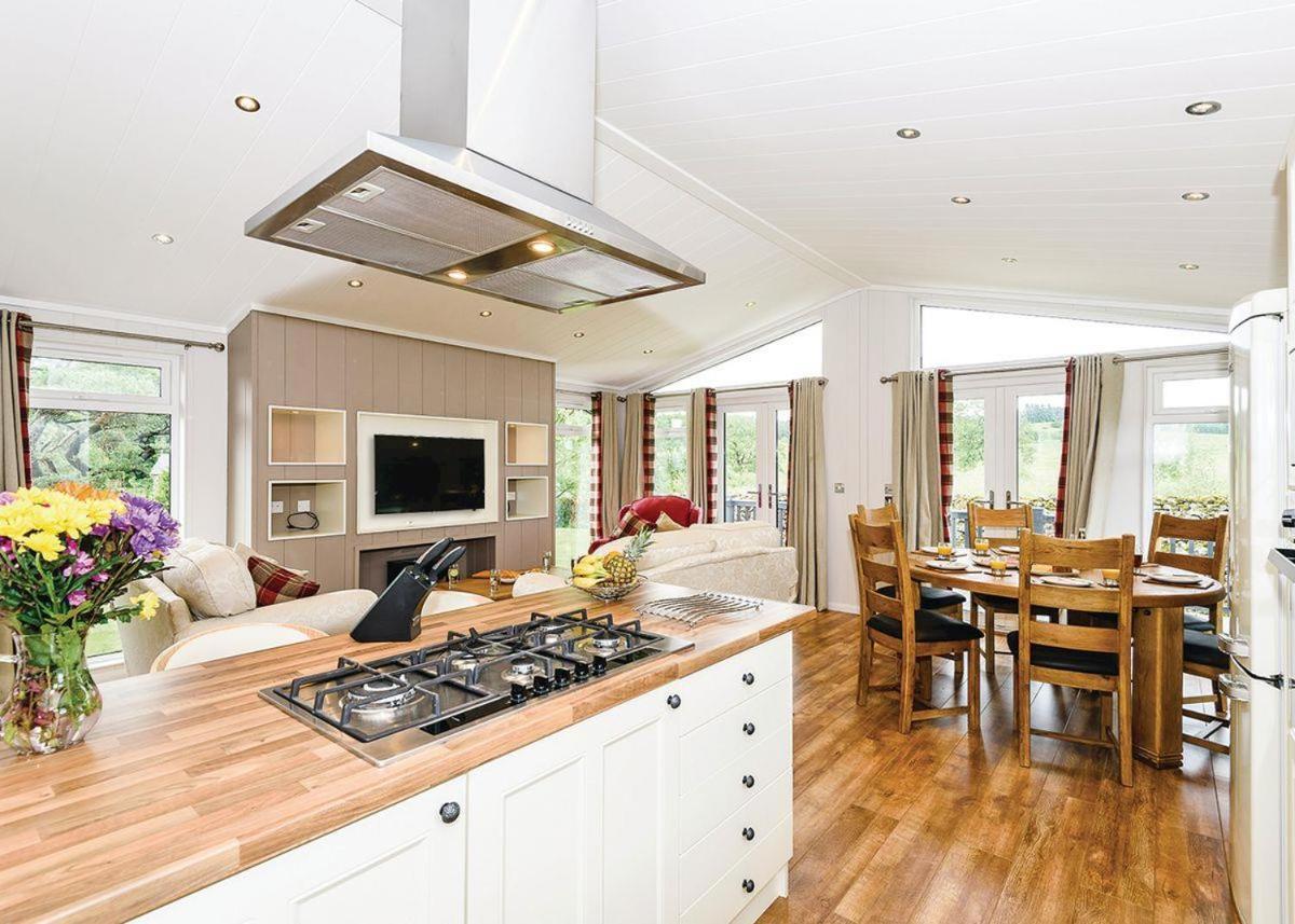 Thanet Well Lodges Ivegill Екстериор снимка