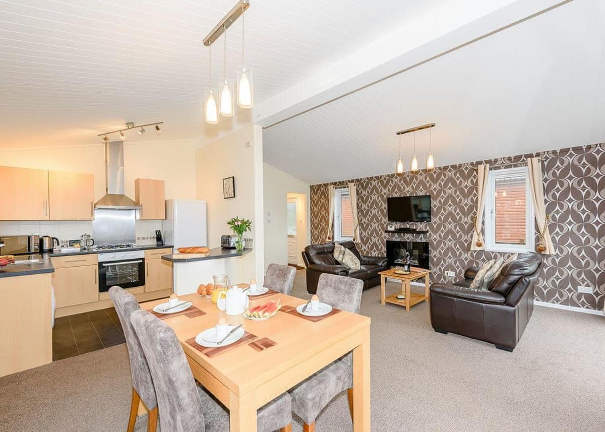 Thanet Well Lodges Ivegill Екстериор снимка